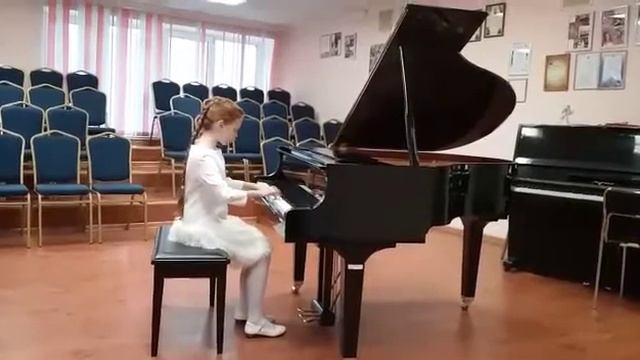 Москвитина София -Чайковский "Мазурка" смотреть онлайн