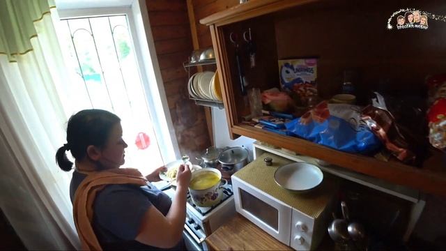 ВЛОГ! Готовим покушать на Русской печи и не только//Жизнь на даче//Простая жизнь//Семейные посиделк смотреть онлайн
