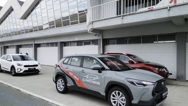 Toyota Corolla Cross - დილერების ტრენინგი და ტესტ დრაივი смотреть онлайн