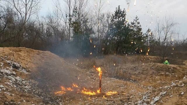 ☢️Бензин + Большая Петарда??? Взрываем Горящую Бумагу в Бензине??? Красивые Взрывы смотреть онлайн