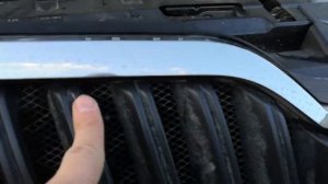 Установка сетки в решетку радиатора Skoda Yeti Рестайлинг