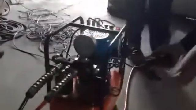 Работа гайковерта гидравлического кассетного смотреть онлайн