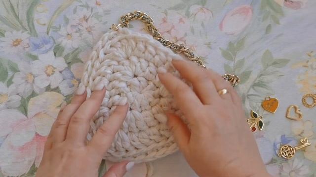 Сумочка-треугольник для дочки) #сумкакрючком смотреть онлайн