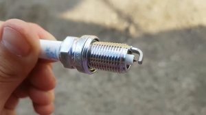 Оригинальная свеча NGK 1675 — PFR7S8EG