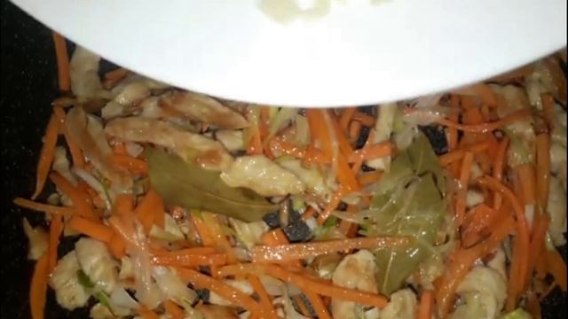 Тушеная капуста с мясом и секретом смотреть онлайн