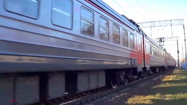 Электропоезд ЭД4м-0465 "Спутник" смотреть онлайн