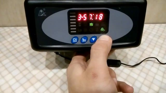 Настройка клапана умягчителя RUNXIN F65B3 - первый вариант смотреть онлайн