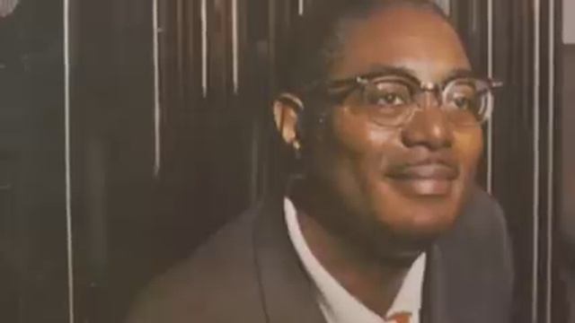 Earl Bostic "Up There in Orbit" смотреть онлайн