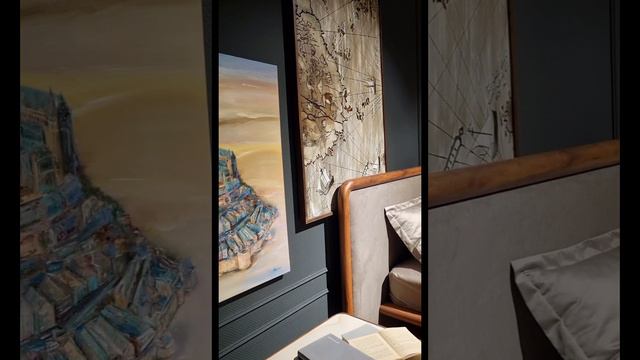 Мини-выставка в мебельном салоне 