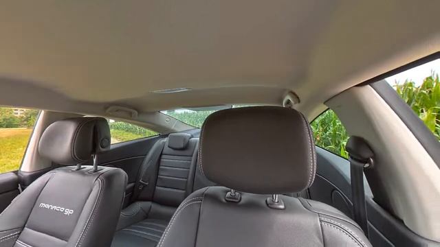 Renault Laguna (2011) - panorama foto interieur смотреть онлайн