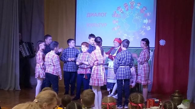 Детский фольклорный ансамбль "Шулдырчиос". Удмуртский обряд "Табань Доры куное" смотреть онлайн