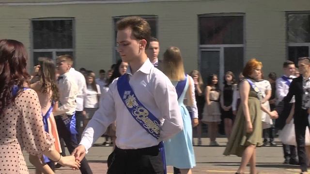 Вальс, випуск-2018, гімназія №12 смотреть онлайн