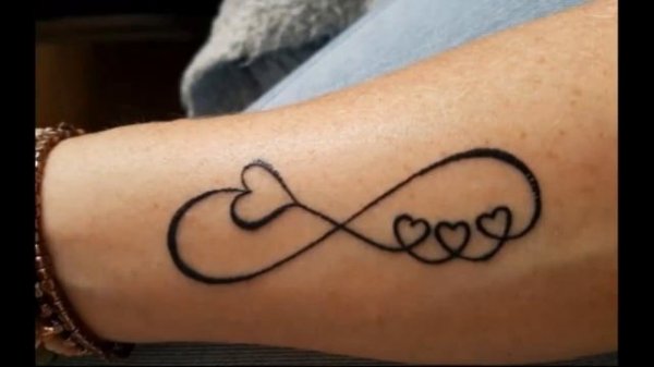 Top 10 Infinity Tattoo Designs