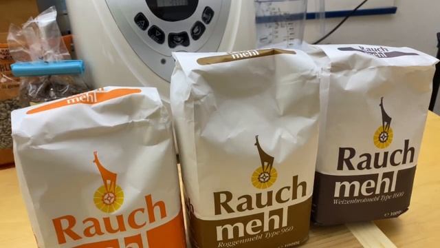 Brot Selber Backen Im Brotbackautomat - Clatronic BBA 3505