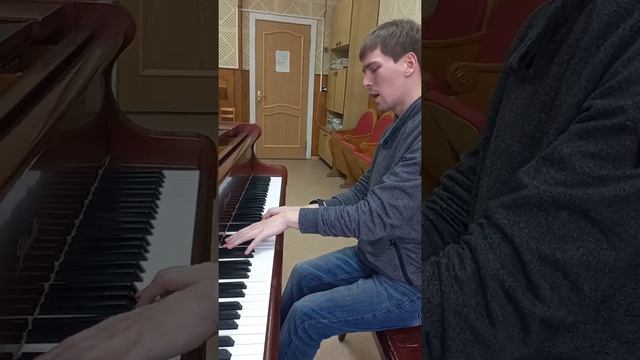 Русская народная песня "Петушок" в обработке Александра Гречанинова. Исполняет Антон Хазипов. смотреть онлайн