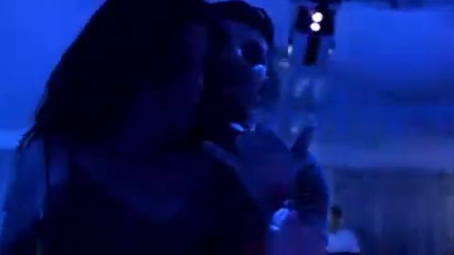 Клоуны на дне рождения Затерянного мира смотреть онлайн