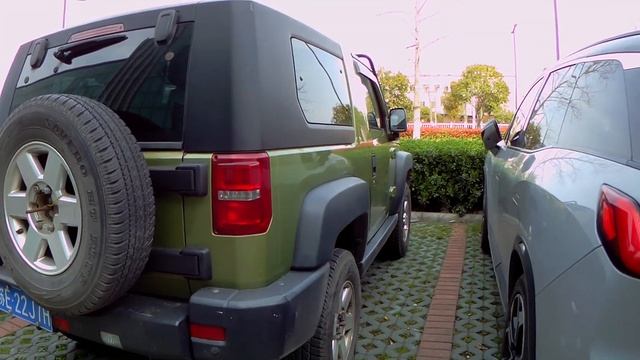 AUTA Z CHIN, Beiqi BJ 40 , cykl o chinskiej motoryzacji смотреть онлайн