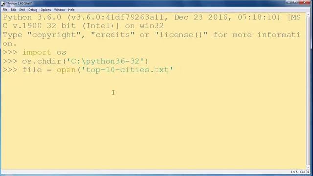 How to Read a Text File in Python programming language смотреть онлайн