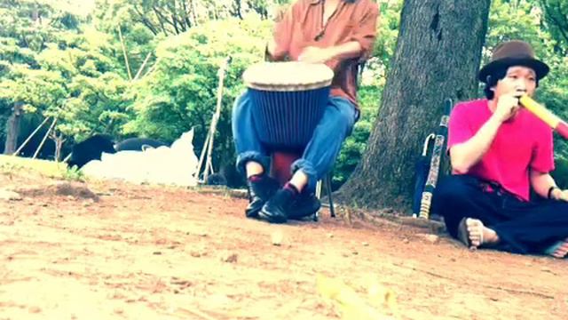 代々木公園　　Didjeribone,djembe、jembe、jenbe、yembe、Didgeridoo, Didjeridu смотреть онлайн