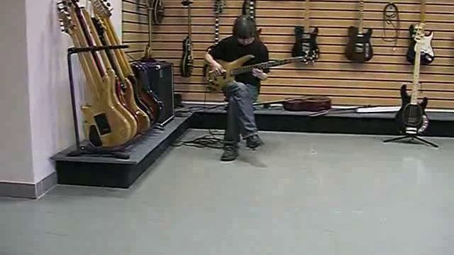 Ibanez SR2000.avi смотреть онлайн