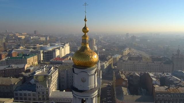 Ukraine, Kharkov. Strelka square and Uspensky sobor смотреть онлайн