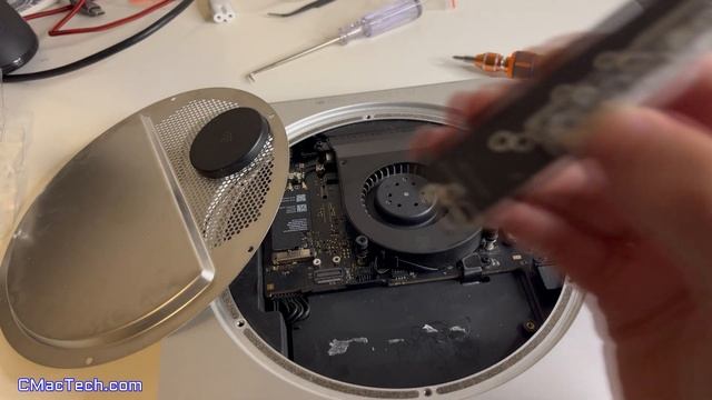 How To Install A NVMe SSD To A Mac Mini (Late 2014 Model) - SUPER QUICK & EASY