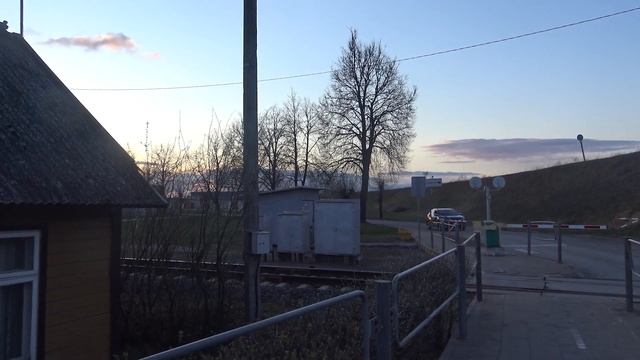 Railroad crossing in Panevėžys, Lithuania/Panevėžio geležinkelio pervaža, Lietuvoje смотреть онлайн
