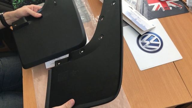 2H0075111E Брызговики передние VW Amarok смотреть онлайн