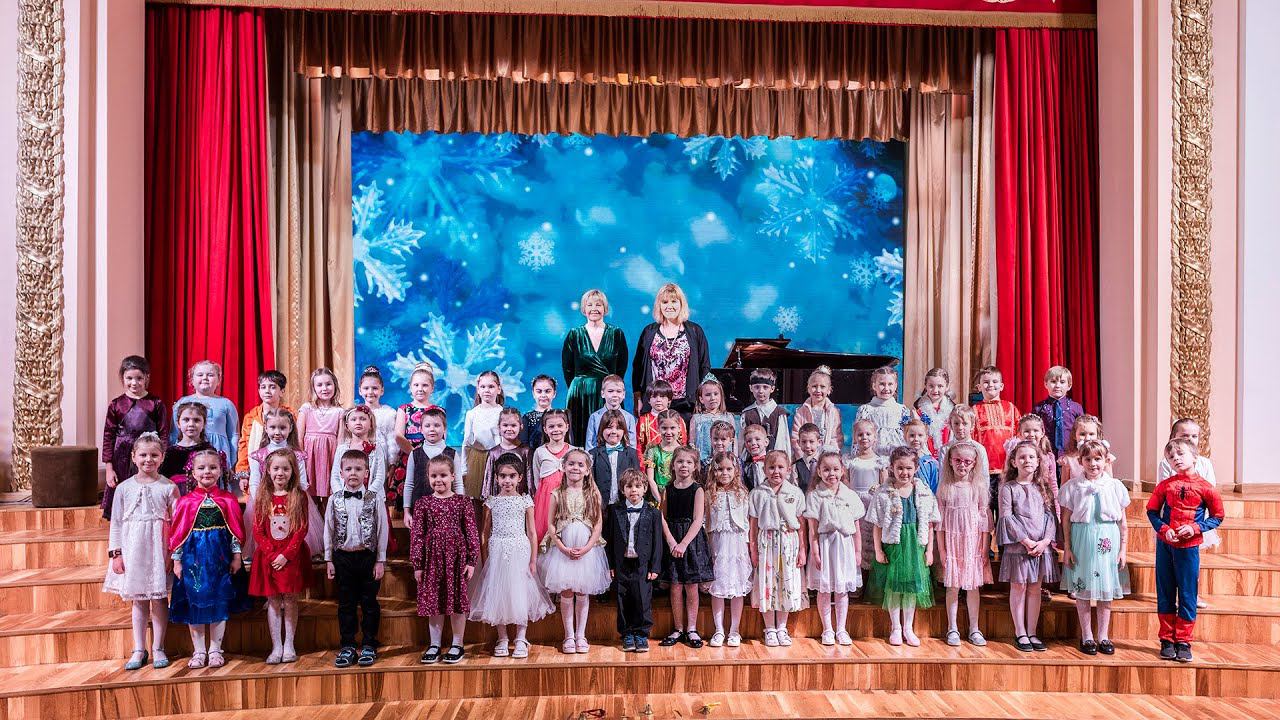 Хор Дождинка (группы 3, 4) "Новогодний концерт" смотреть онлайн