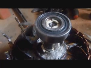 Замена коллекторных колец генератора Валео (Valeo) на рено меган 2 (своими руками).mp4