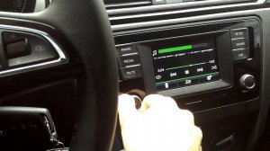 Штатная магнитола Свинг 2 Шкода Рапид (2)