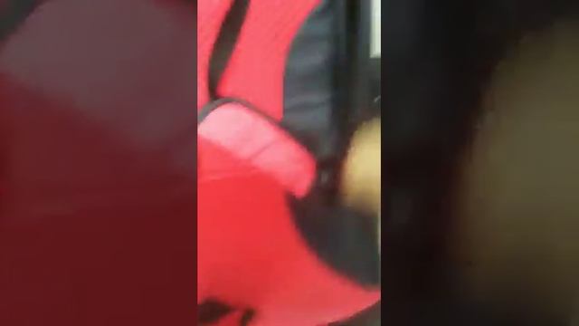 ? Чищу дитячий візочок засобом Джерелія. Детская коляска. смотреть онлайн