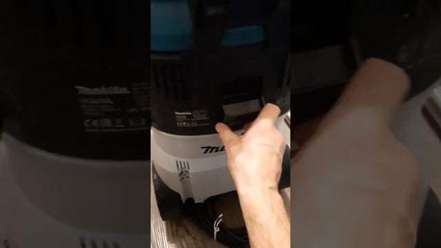 Строительный пылесос Makita 4210L смотреть онлайн