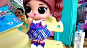 ИЗ БОЛЬНИЦЫ В ШКОЛУ😡😱😂 НА КОНТРОЛЬНУЮ! Куклы ЛОЛ веселая ШКОЛА смешные куклы мультики Даринелка