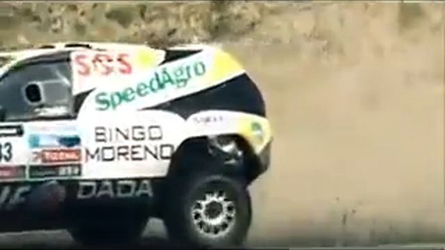 RENAULT DUSTER TEAM IN DAKAR 2013 смотреть онлайн
