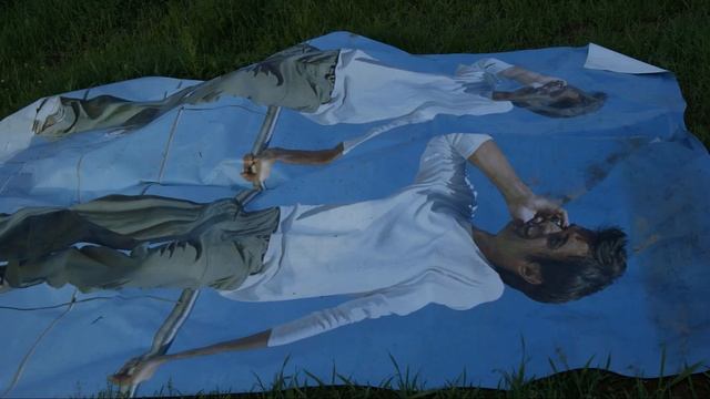 Тент для автомобиля от солнечных лучей и снега делаем сами с помощью степлера. Танцующие мальчики. смотреть онлайн