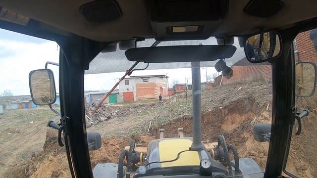 Старый CAT444E кажется слабоват, или мне кажется... смотреть онлайн