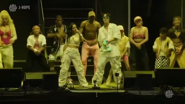 J-hope & Becky G - Chicken Noodle Soup (Live Performance) | Lollapalooza 2022