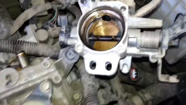 заглянём в впускной коллектор на тойота пассо смотреть онлайн