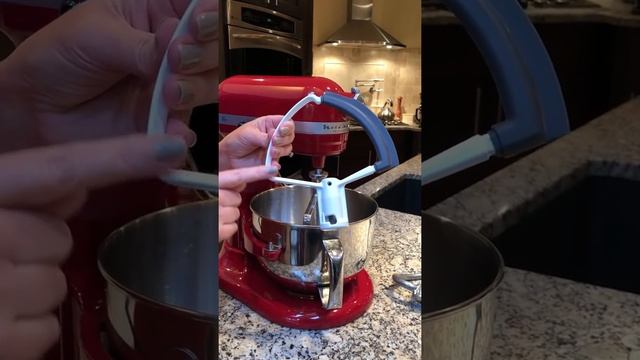 KitchenAid Pro 600 Bowl Lift Stand Mixer Overview смотреть онлайн