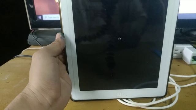 Jailbreak 9.3.5 Ipad 2 Bypassed?? смотреть онлайн