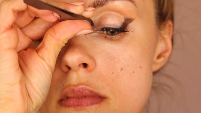 Как клеить накладные ресницы - Как снимать накладные ресницы - Как очищать накладные ресницы смотреть онлайн