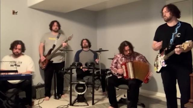 Rockin' in the Free World - Neil Young - Accordion Cover смотреть онлайн