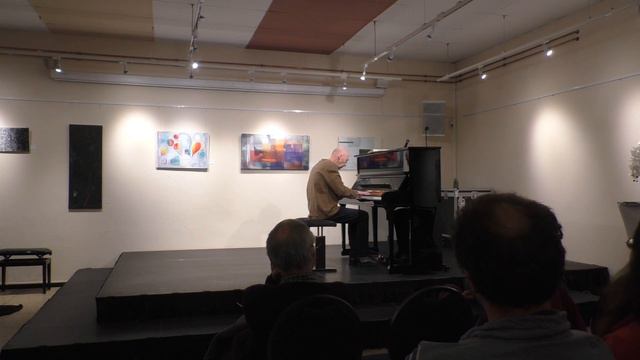 Piano Improvisation live on the Schubert Song "Kriegers Ahnung" смотреть онлайн