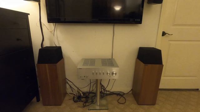 Sound Demo: THE WORST Speaker Placement Possible! | Larsen 4.2 & ELAC UB52 смотреть онлайн