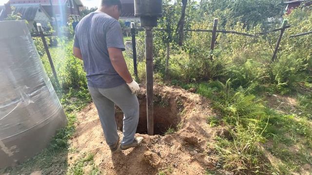 Бурим колодцы машиной за день до 20 колец !!! Бурение колодца машиной!!!! смотреть онлайн