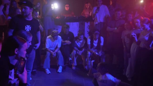 140bpm Battle - 1/16 - Jr Cobra Aka Паштет Vs Белла