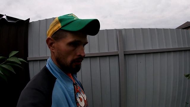 Забор из профлиста своими руками!!!/ 2 способа монтажа забора!!! смотреть онлайн