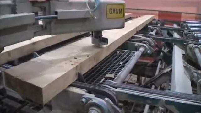 Автоматическое измерение влажности древесины в линии LEDINEK смотреть онлайн