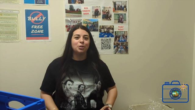 Teacher Feature - Ms. Bongo смотреть онлайн